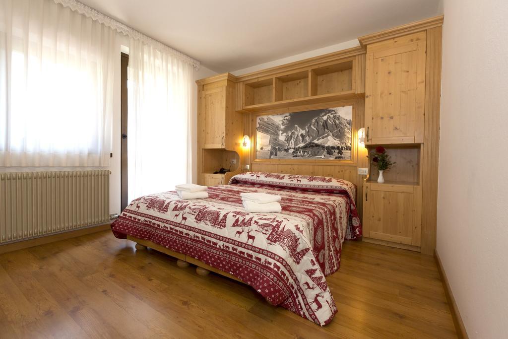 Hotel Cima Tosa Сан-Лоренцо-ин-Банале Экстерьер фото